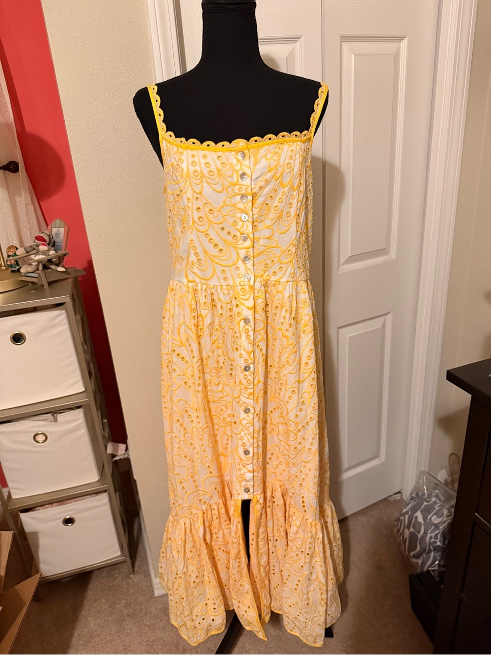 NWOT Yellow Eyelet Button-Front Maxi Dress size large